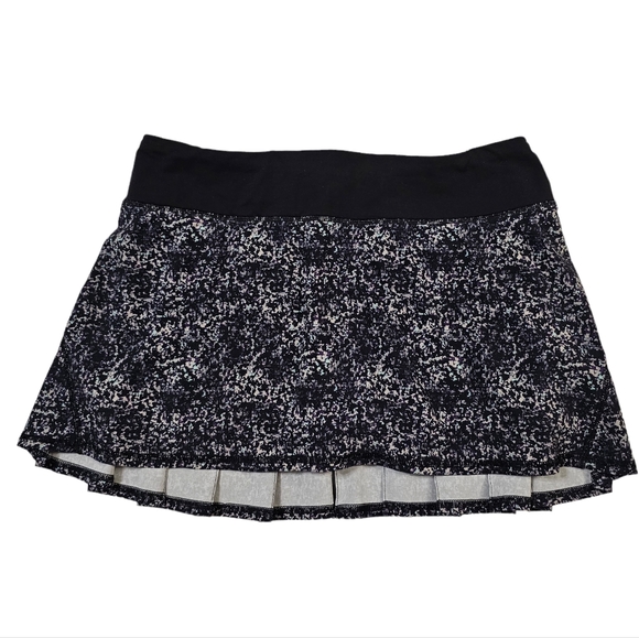 Lululemon Run: Pace Setter Skirt *4-way Stretch - Picture 10 of 16